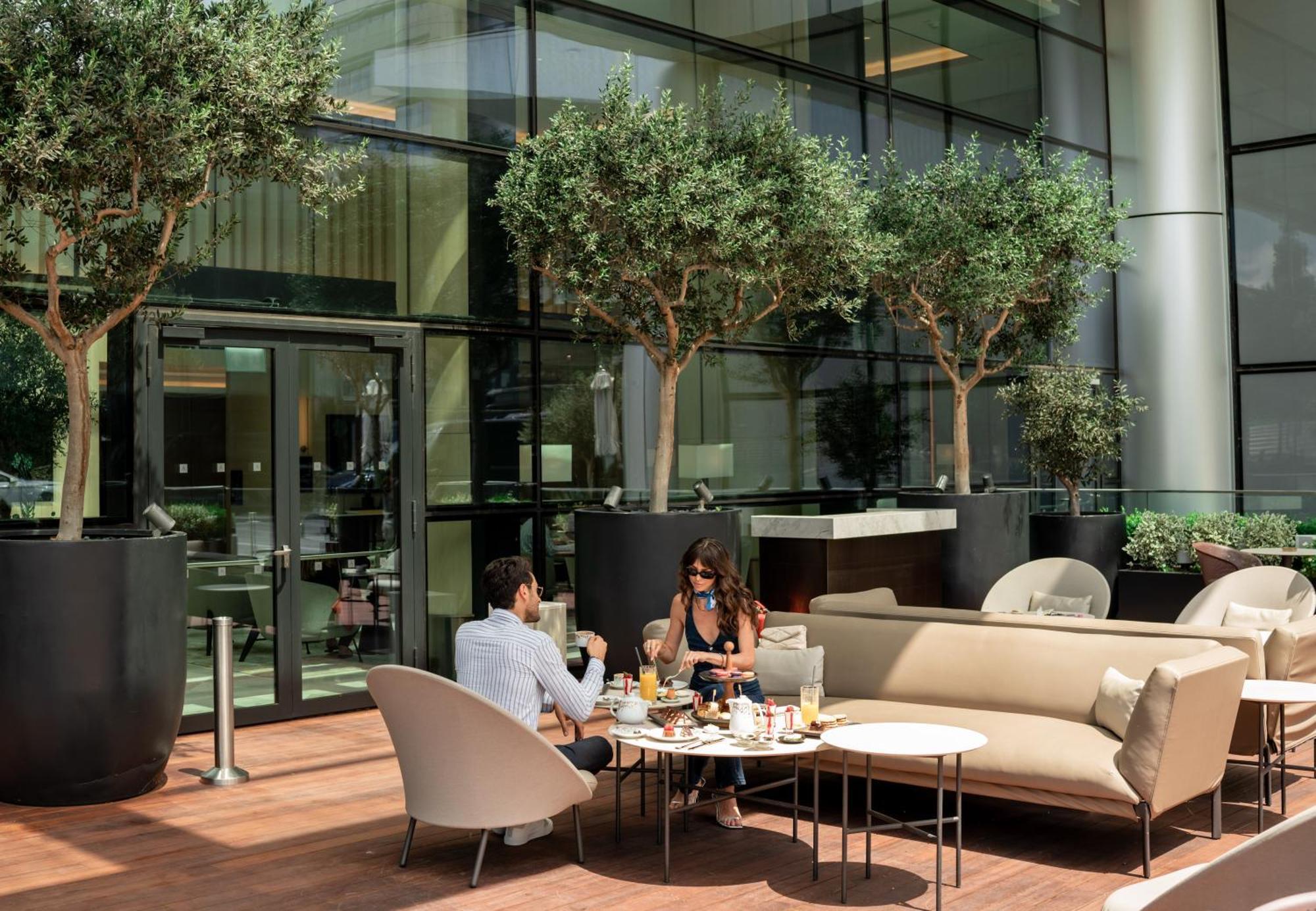 Hotel Address Provincia di Istanbul Esterno foto The lounge at the airport